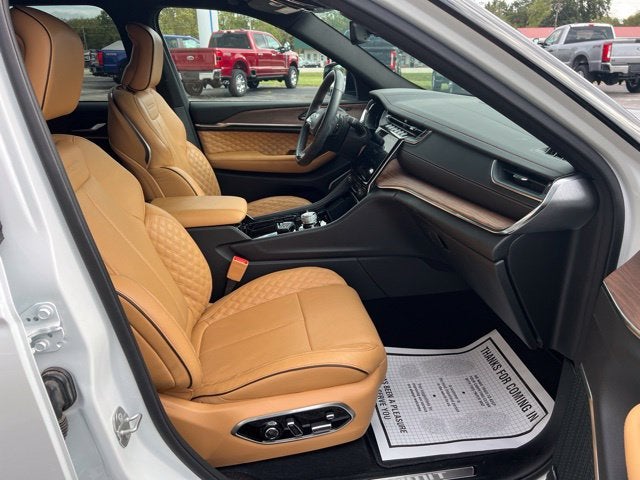 2025 Jeep Grand Cherokee Summit