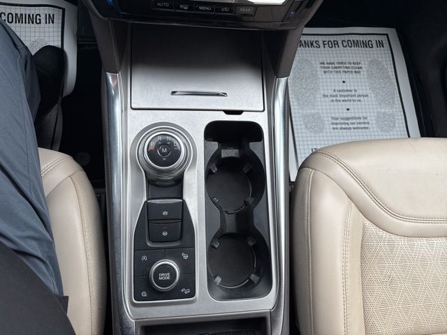 2021 Ford Explorer Platinum