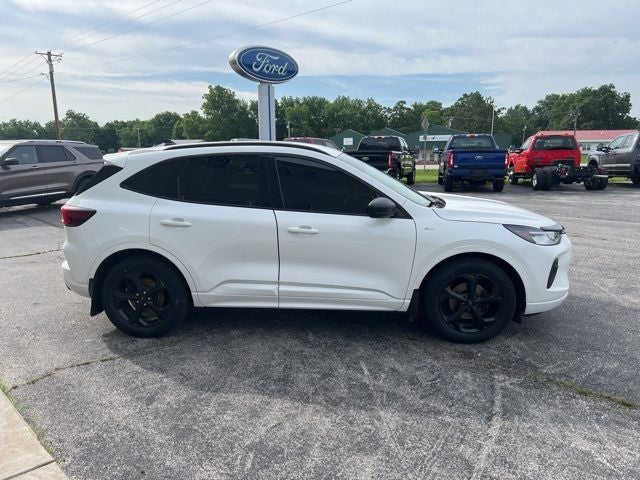 2023 Ford Escape Hybrid ST-Line