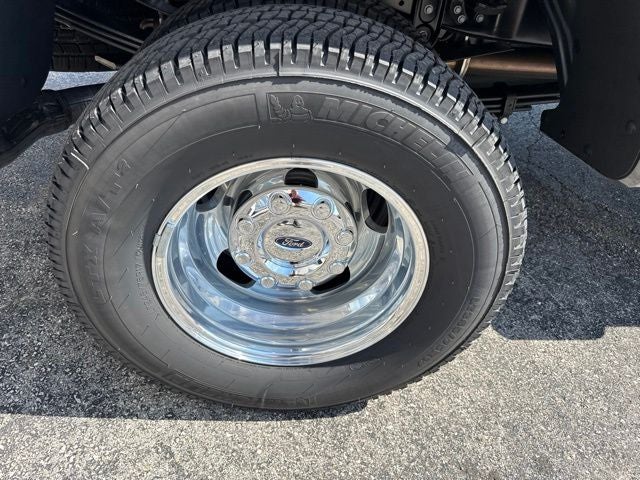 2026 Ford F-350SD Lariat DRW