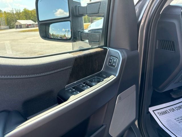 2026 Ford F-350SD Lariat DRW