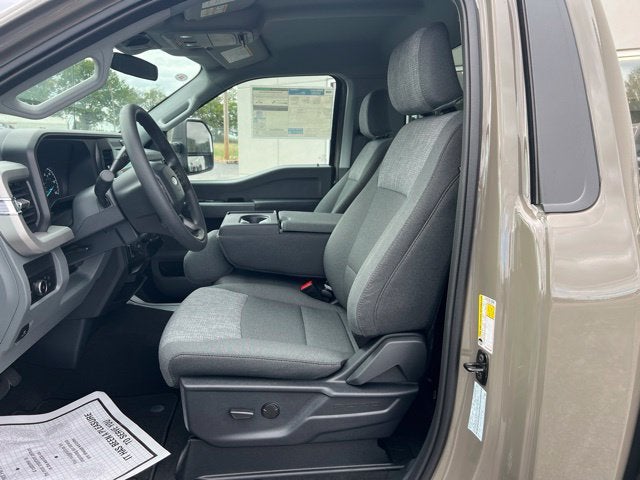 2027 Ford F-350SD XLT