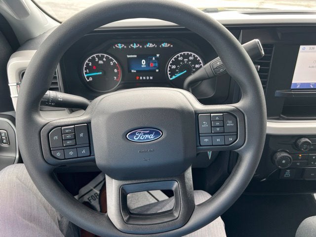 2027 Ford F-350SD XLT