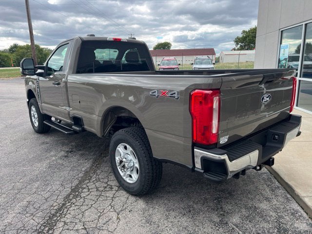 2027 Ford F-350SD XLT