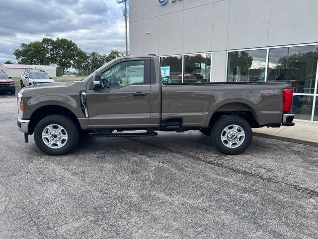 2027 Ford F-350SD XLT