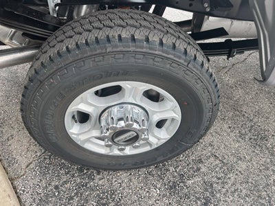 2027 Ford F-350SD XLT