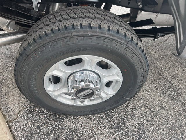 2027 Ford F-350SD XLT