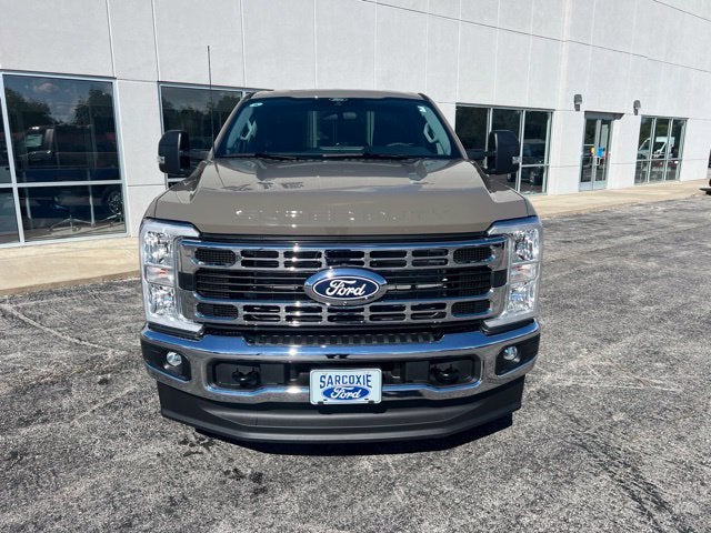 2027 Ford F-350SD XLT