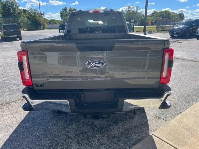 2027 Ford F-350SD XLT