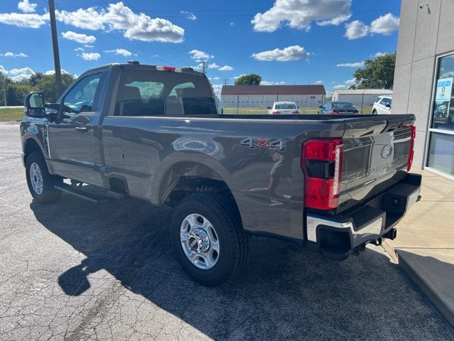 2027 Ford F-350SD XLT