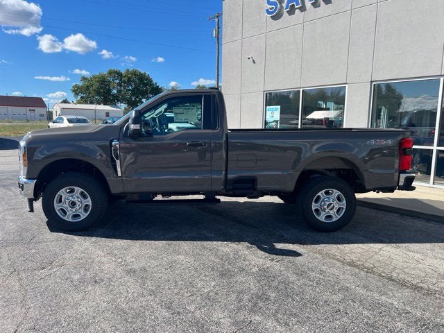 2027 Ford F-350SD XLT