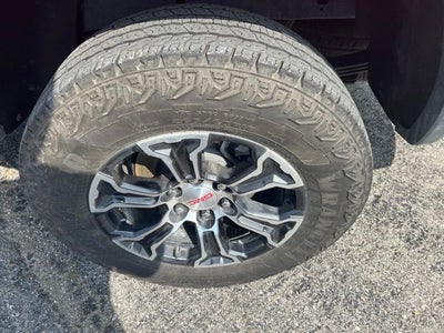 2024 GMC Canyon AT4