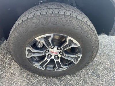 2024 GMC Canyon AT4
