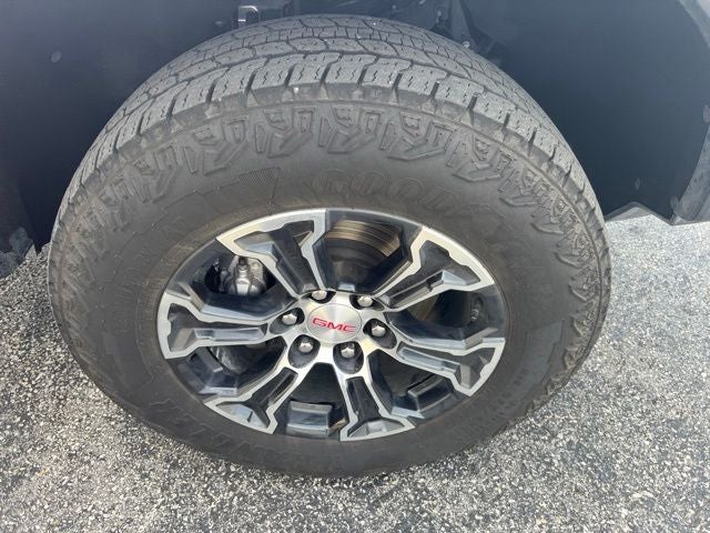 2024 GMC Canyon AT4