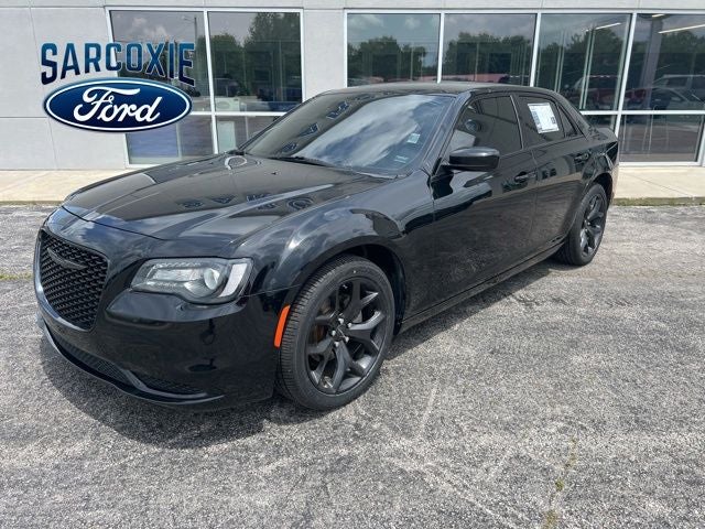 2022 Chrysler 300 Touring