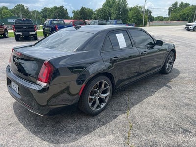 2022 Chrysler 300 Touring
