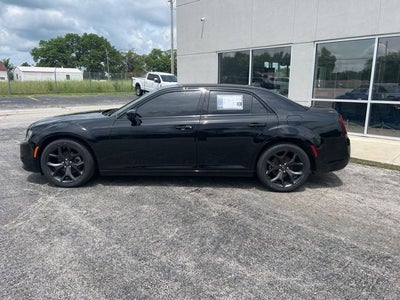 2022 Chrysler 300 Touring