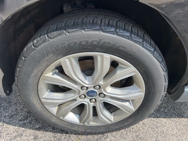 2019 Ford Edge Titanium